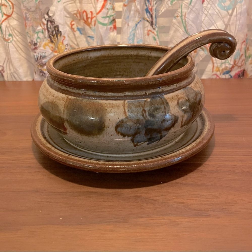Stoneware Serving Bowl with Ladle